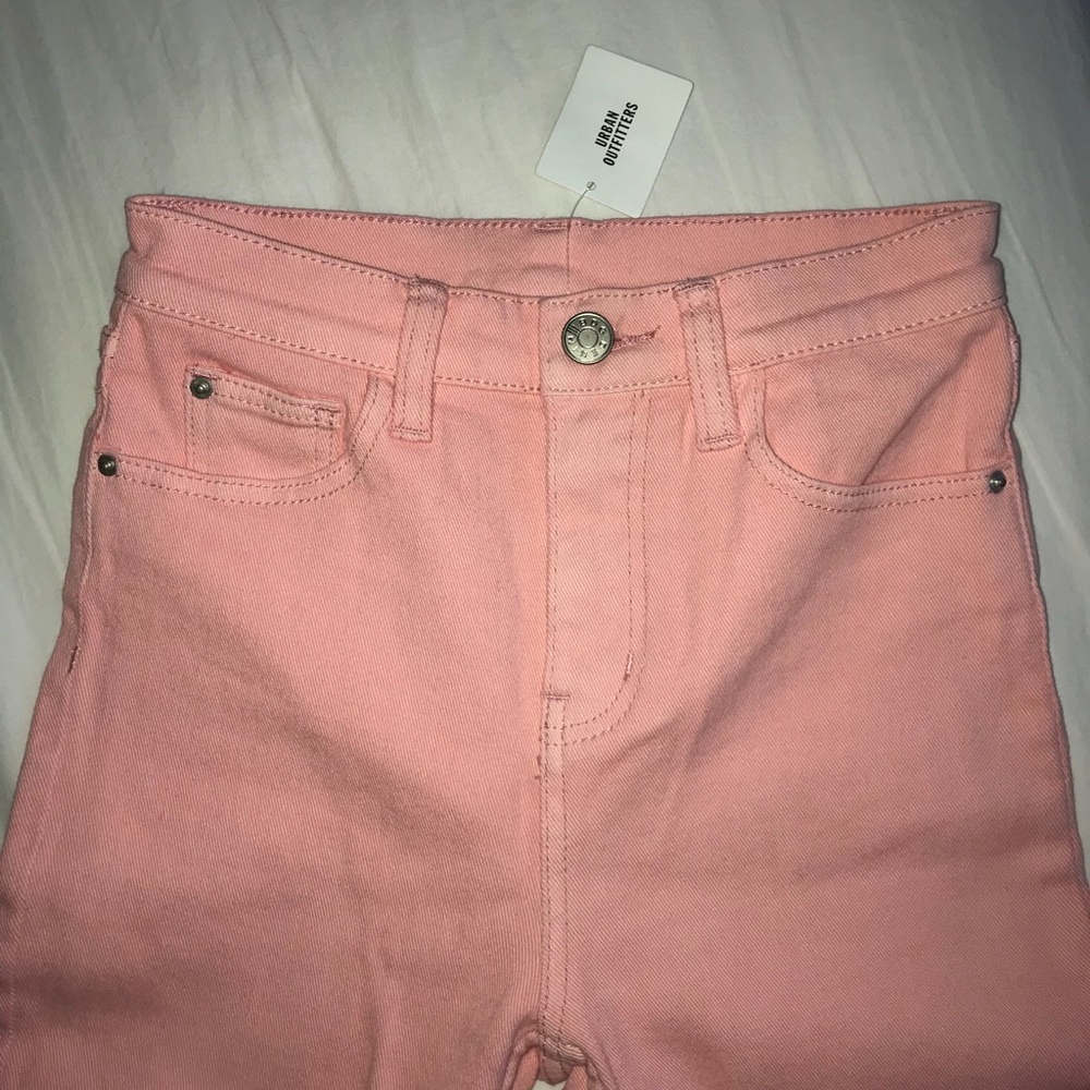 millennial pink girlfriend style jeans